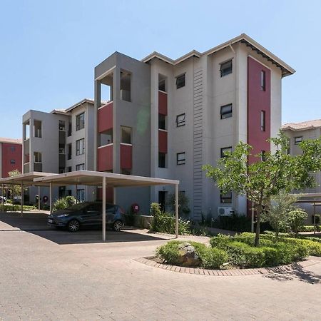 Nova Luxury Suites Lonehill Johannesburg Exterior foto