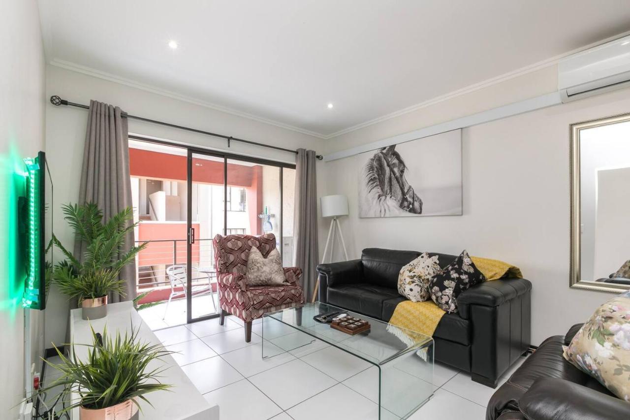 Nova Luxury Suites Lonehill Johannesburg Exterior foto
